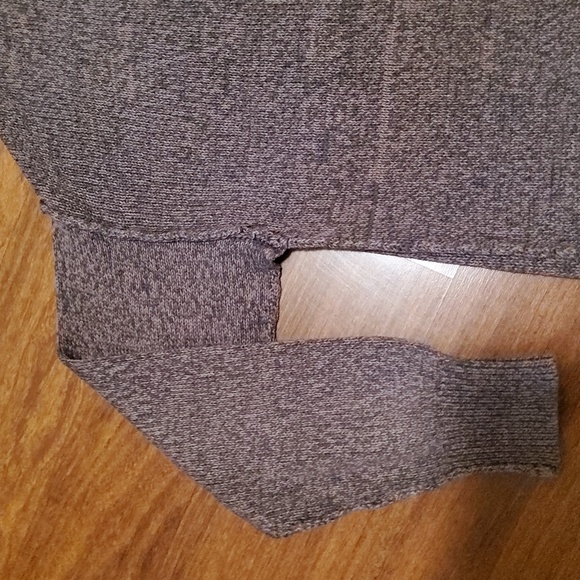 BCB Generation V-Neck Sweater Soft Knit Size S - Picture 2 of 7